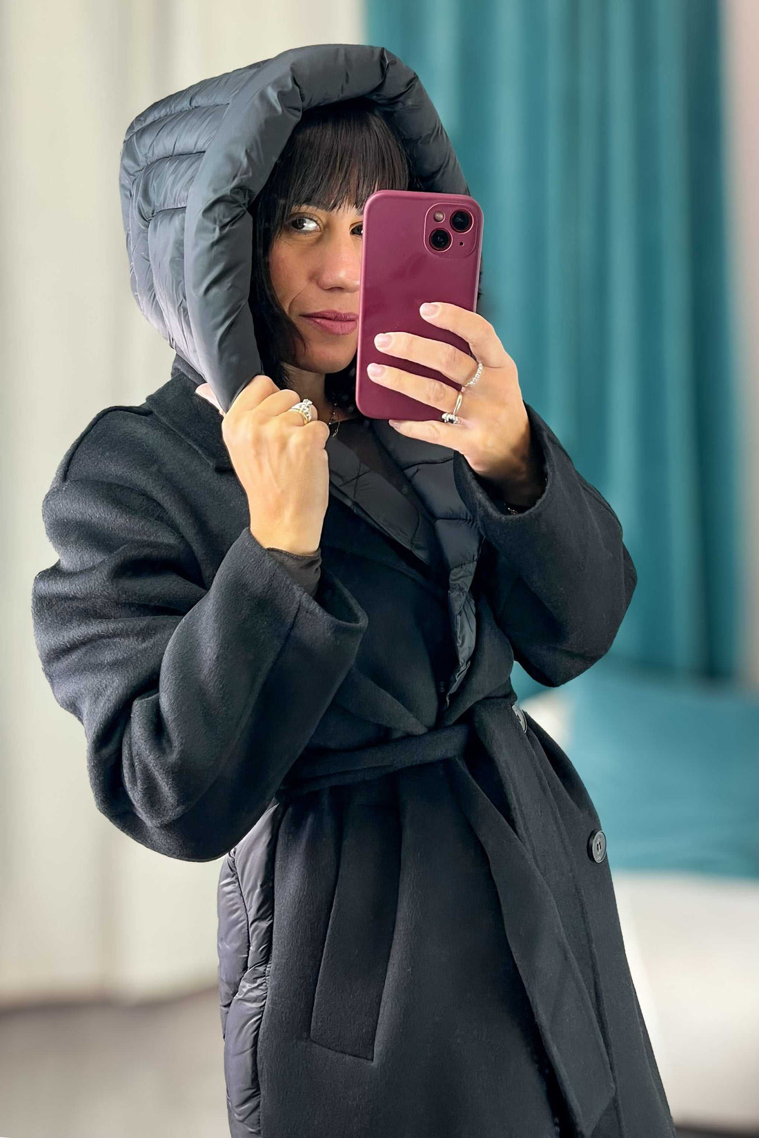 Cappotto lungo nero Vicolo con cappuccio removibile e cintura, cappotto ibrido imbottito inverno 2025 2026