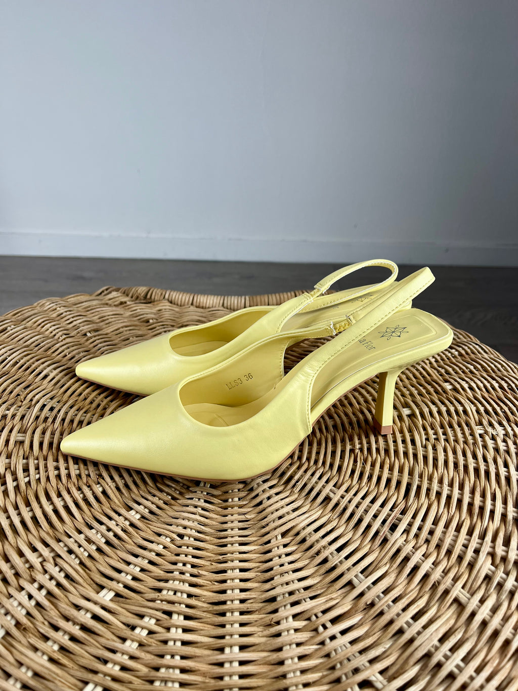 Slingback a punta - Giallo