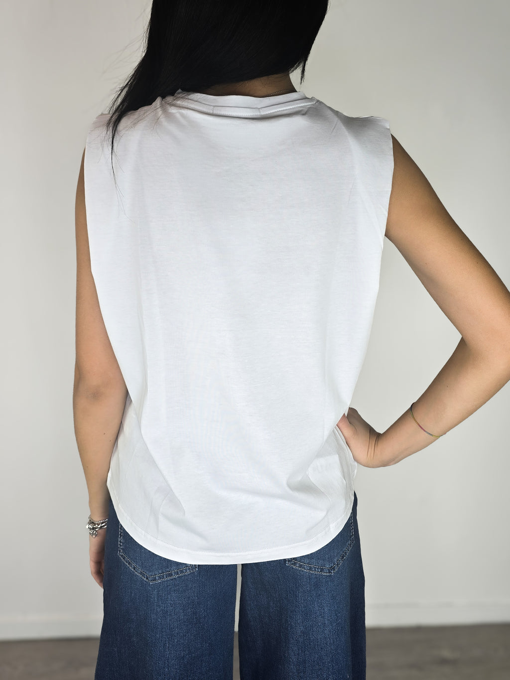 Please - T-shirt smanicata girocollo - Bianco