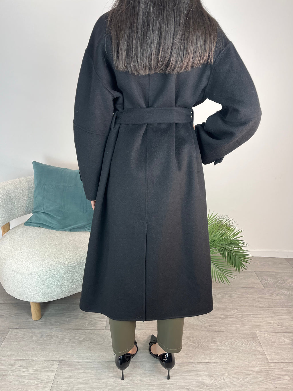 Cappotto con Sciarpa Nero - Haveone