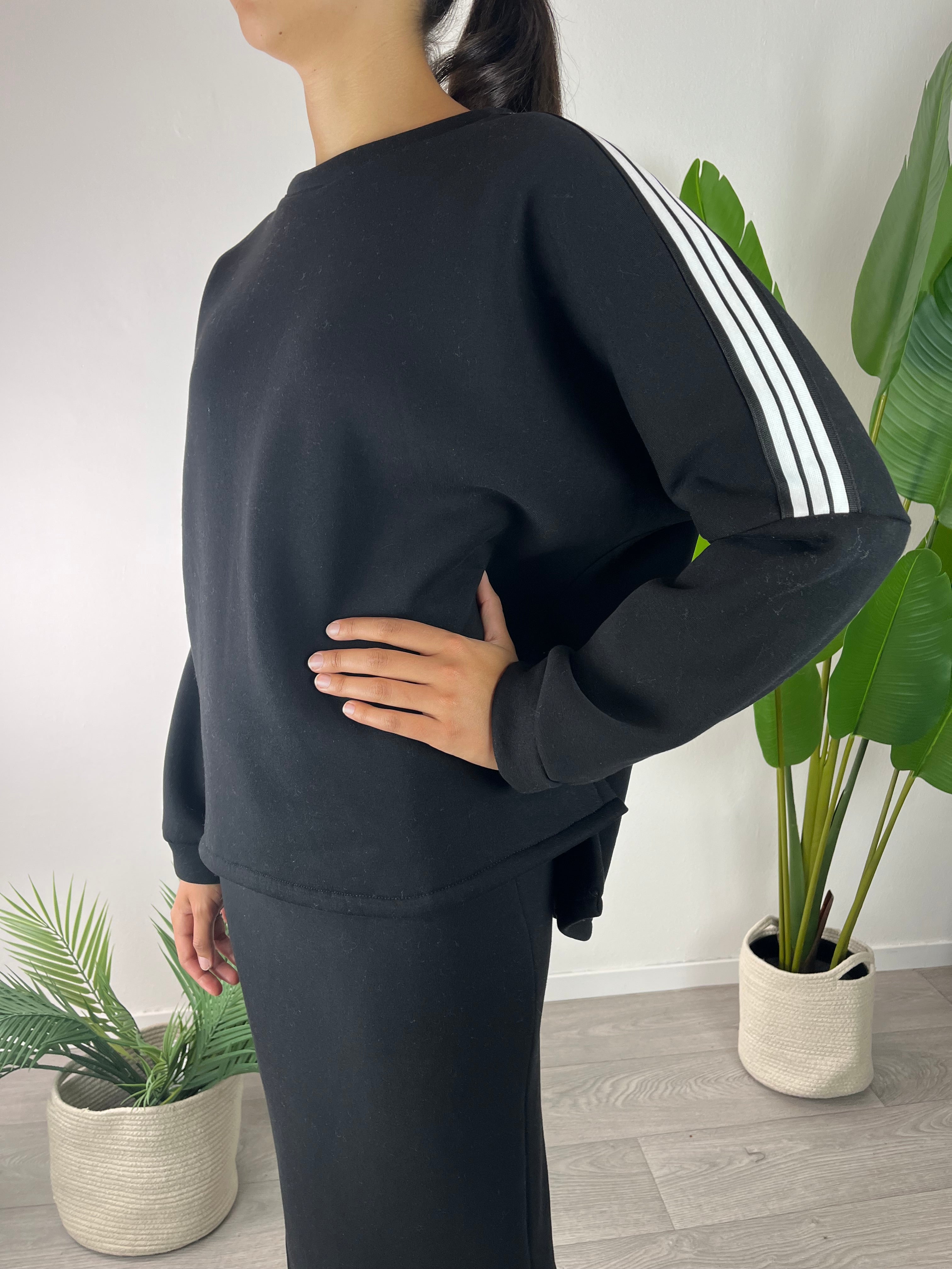 Felpa Righe Nera Kikisix