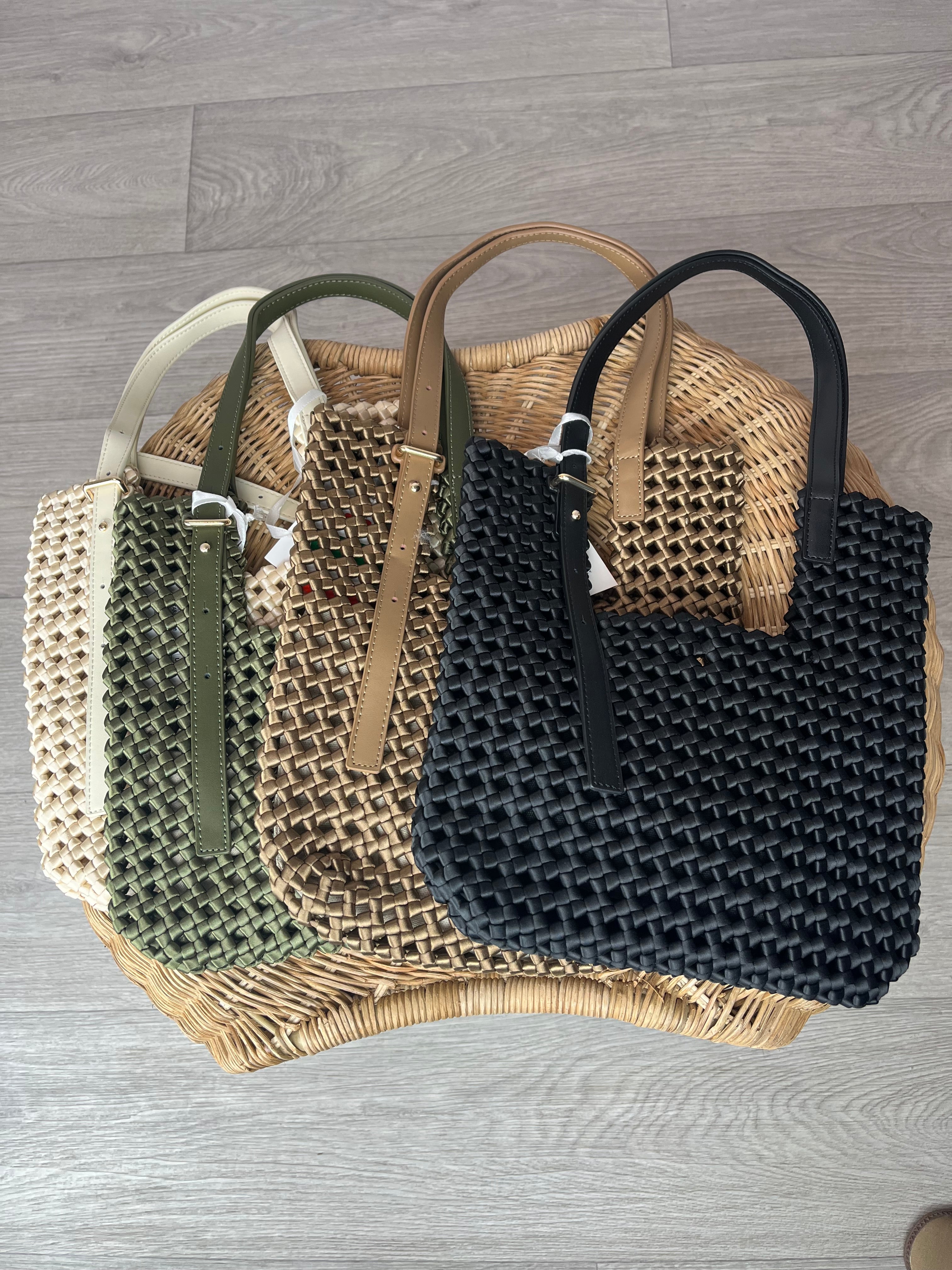 Borsa a spalla intrecciata - Vaniglia