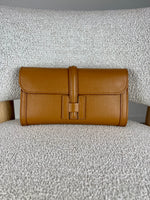 Pochette in vera pelle con tracolla - Cuoio