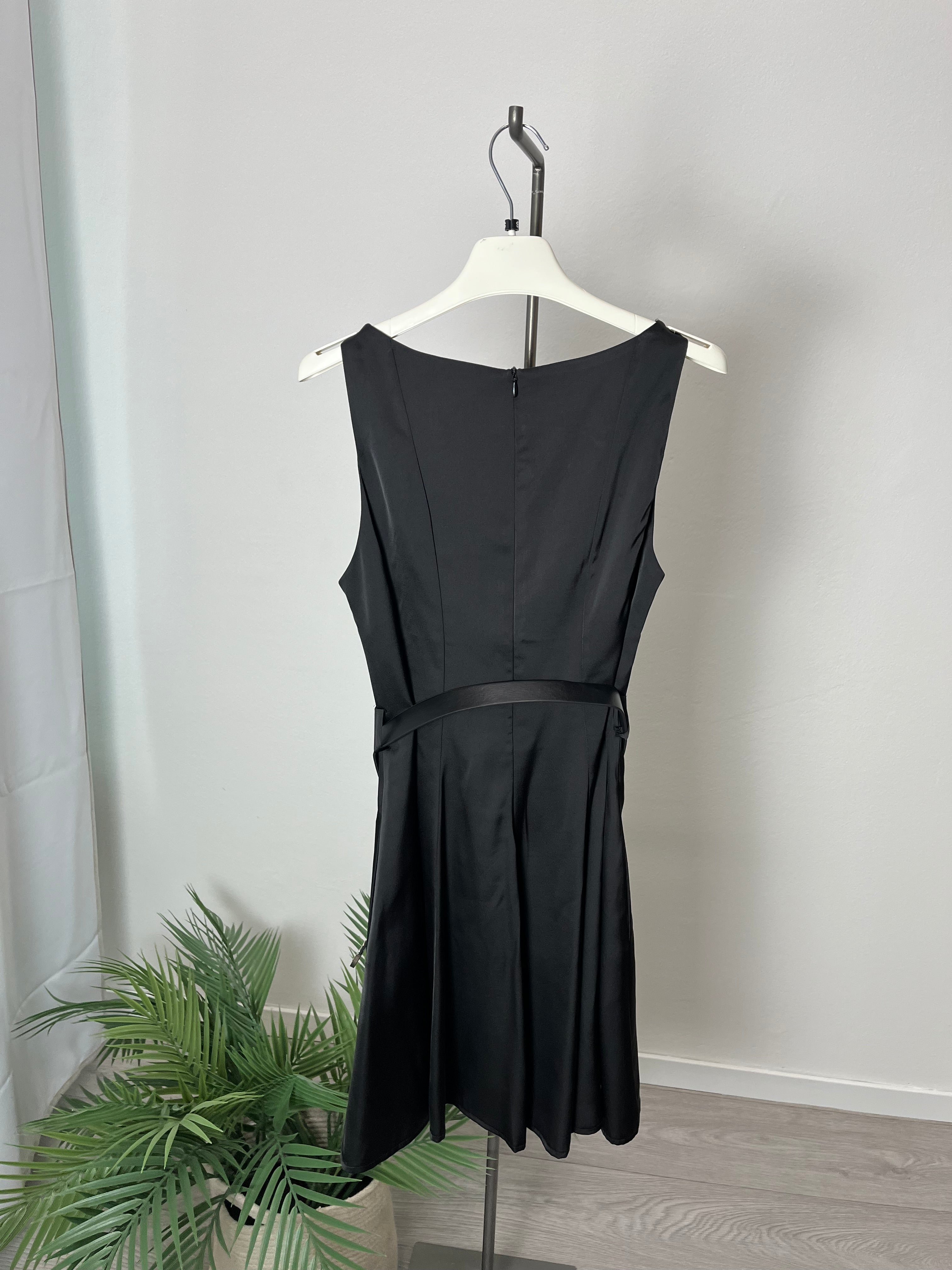 Abito New York Nero You Decide