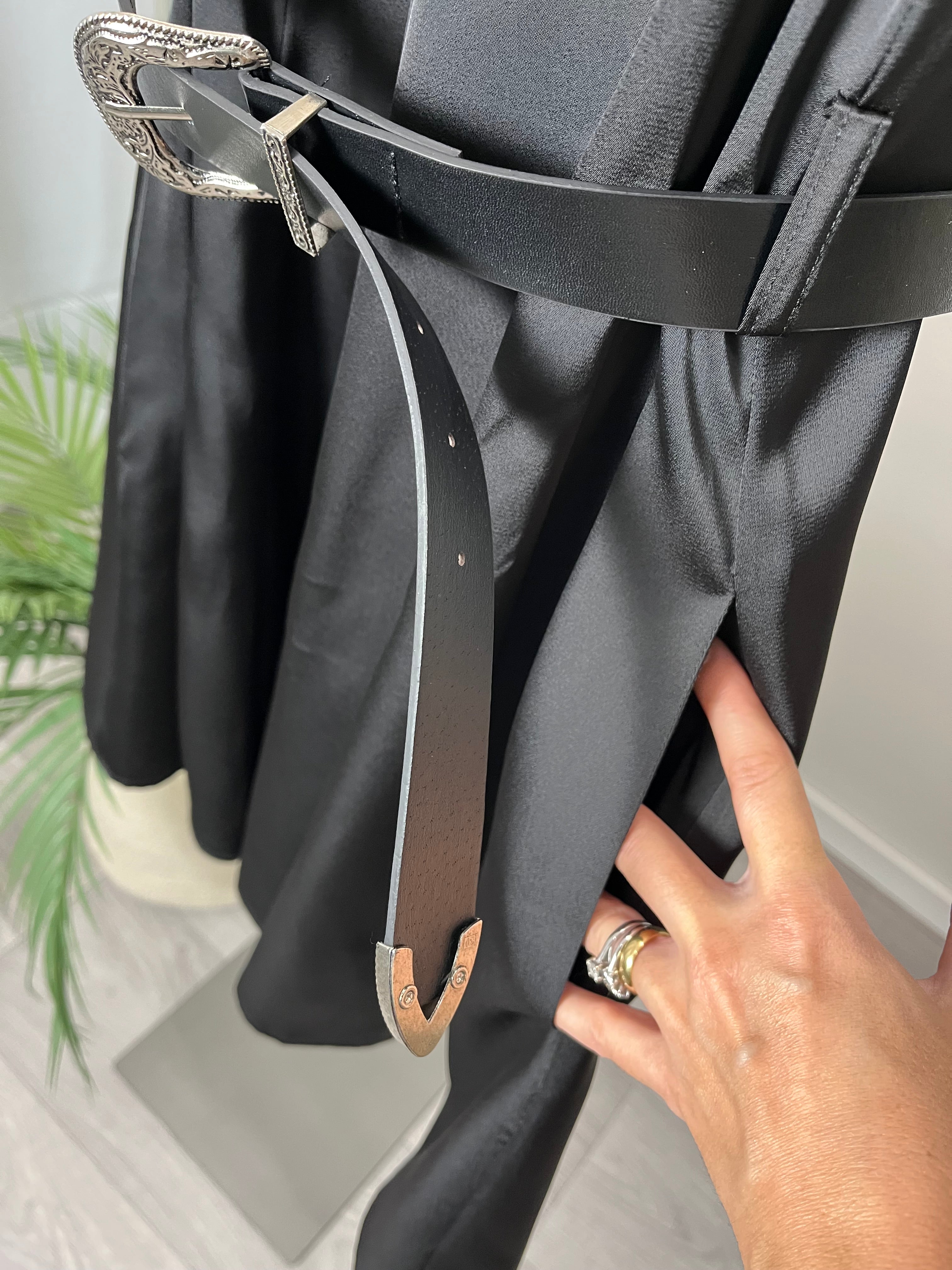 Abito New York Nero You Decide