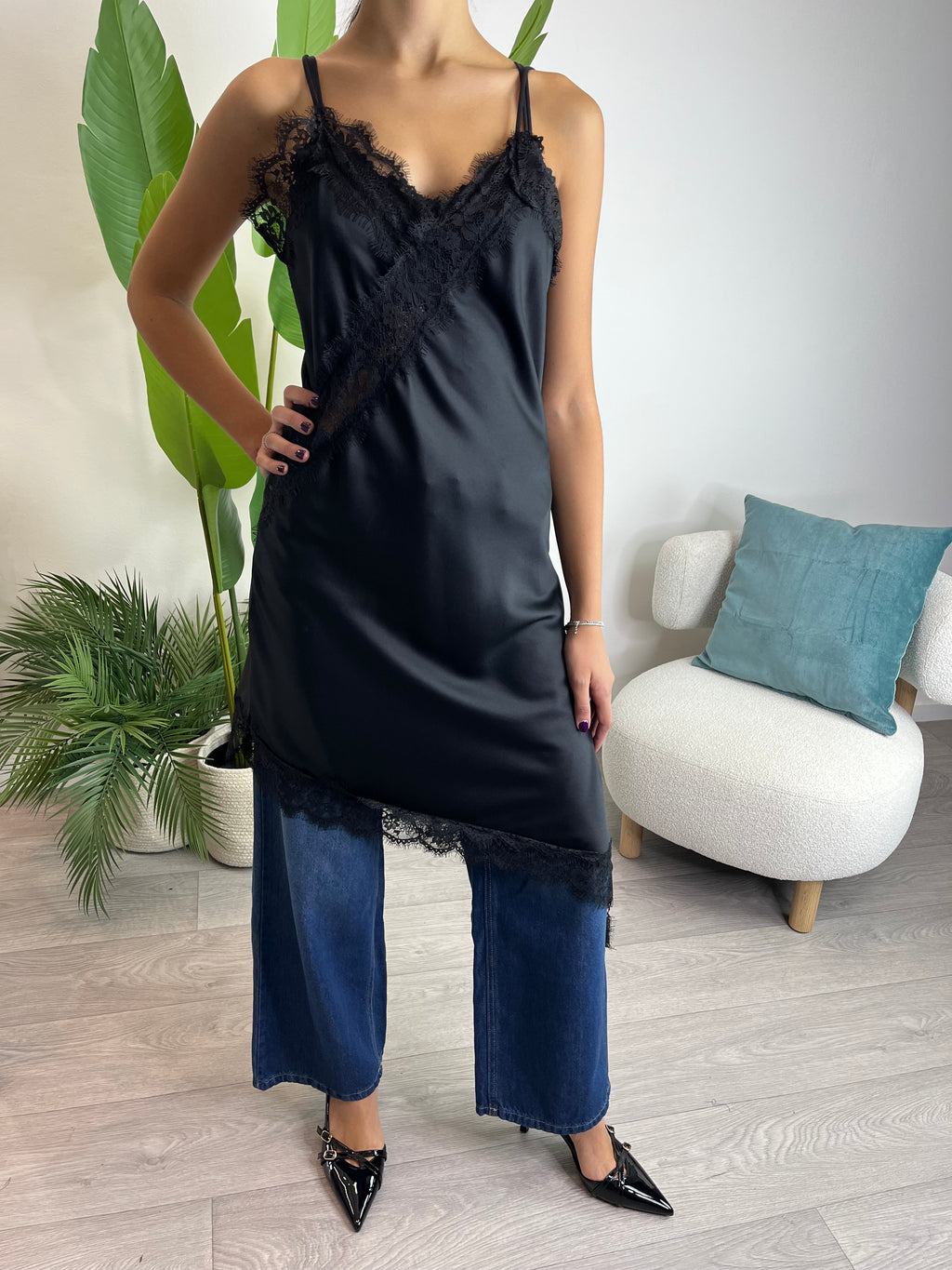 Abito Satin e Pizzo Nero - Saiph