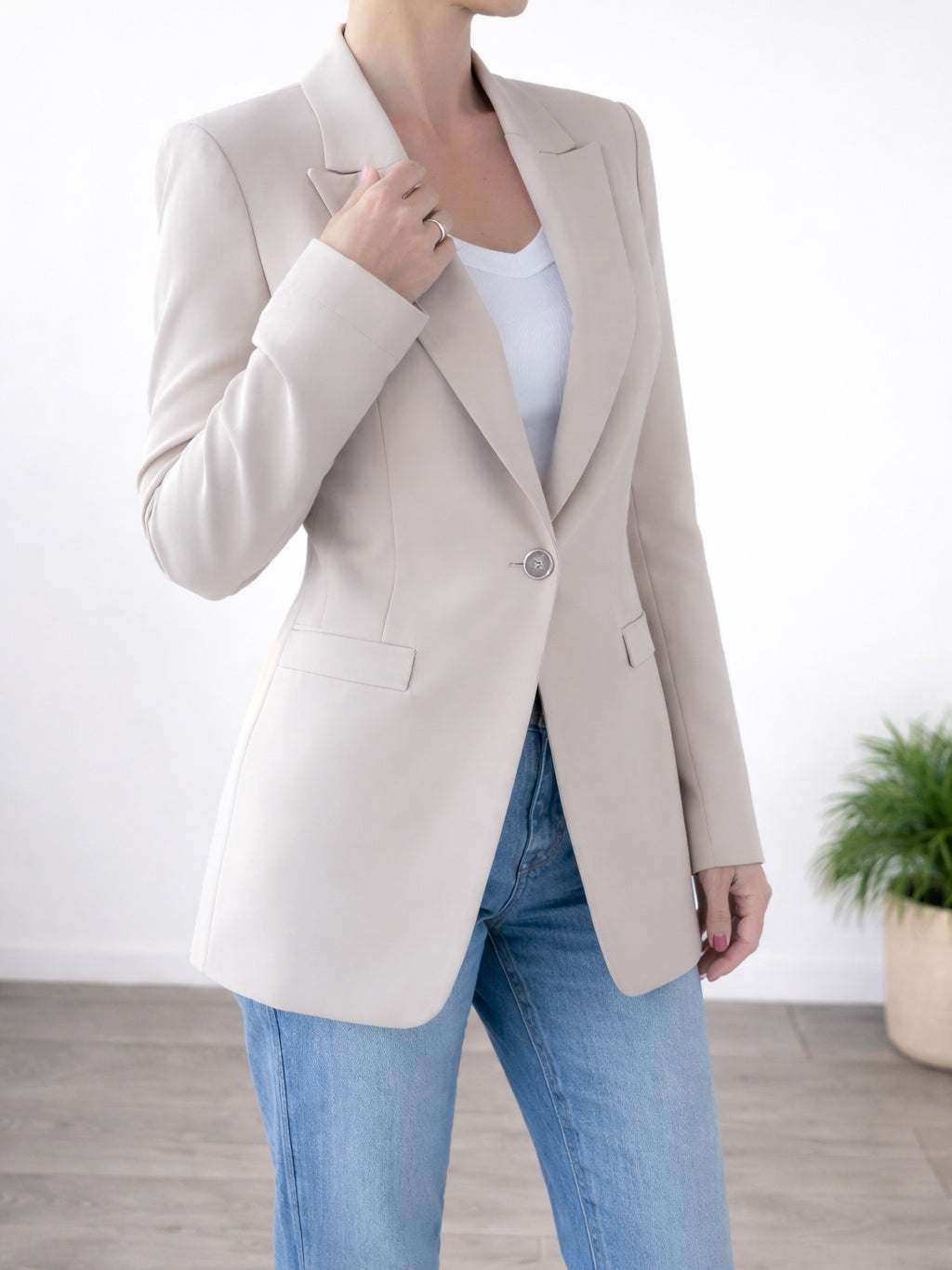 Blazer Gold Vittoria Beige frontale. Sabrina Shopping Therapy shop online 
