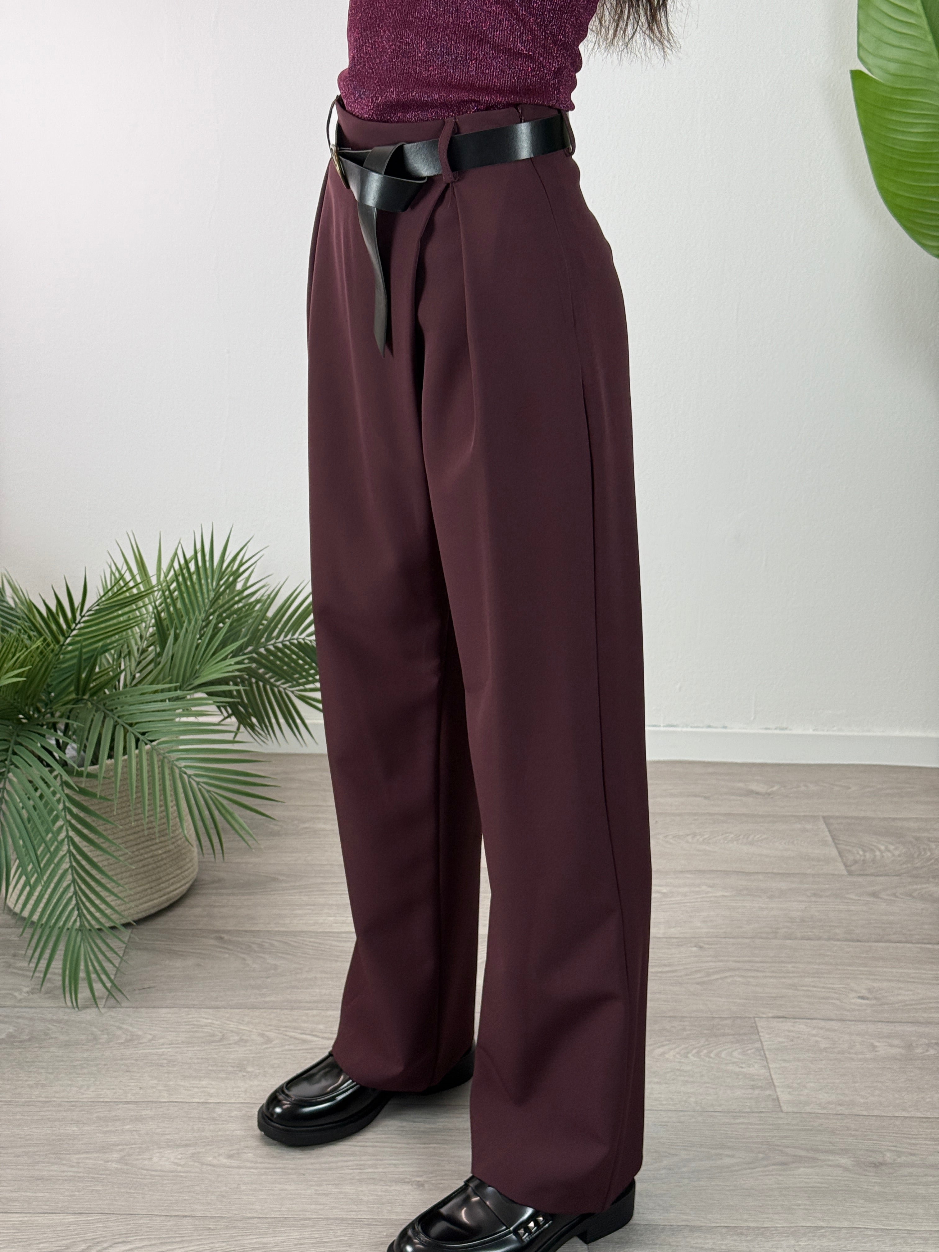 Pantaloni Bordeaux Tensione In