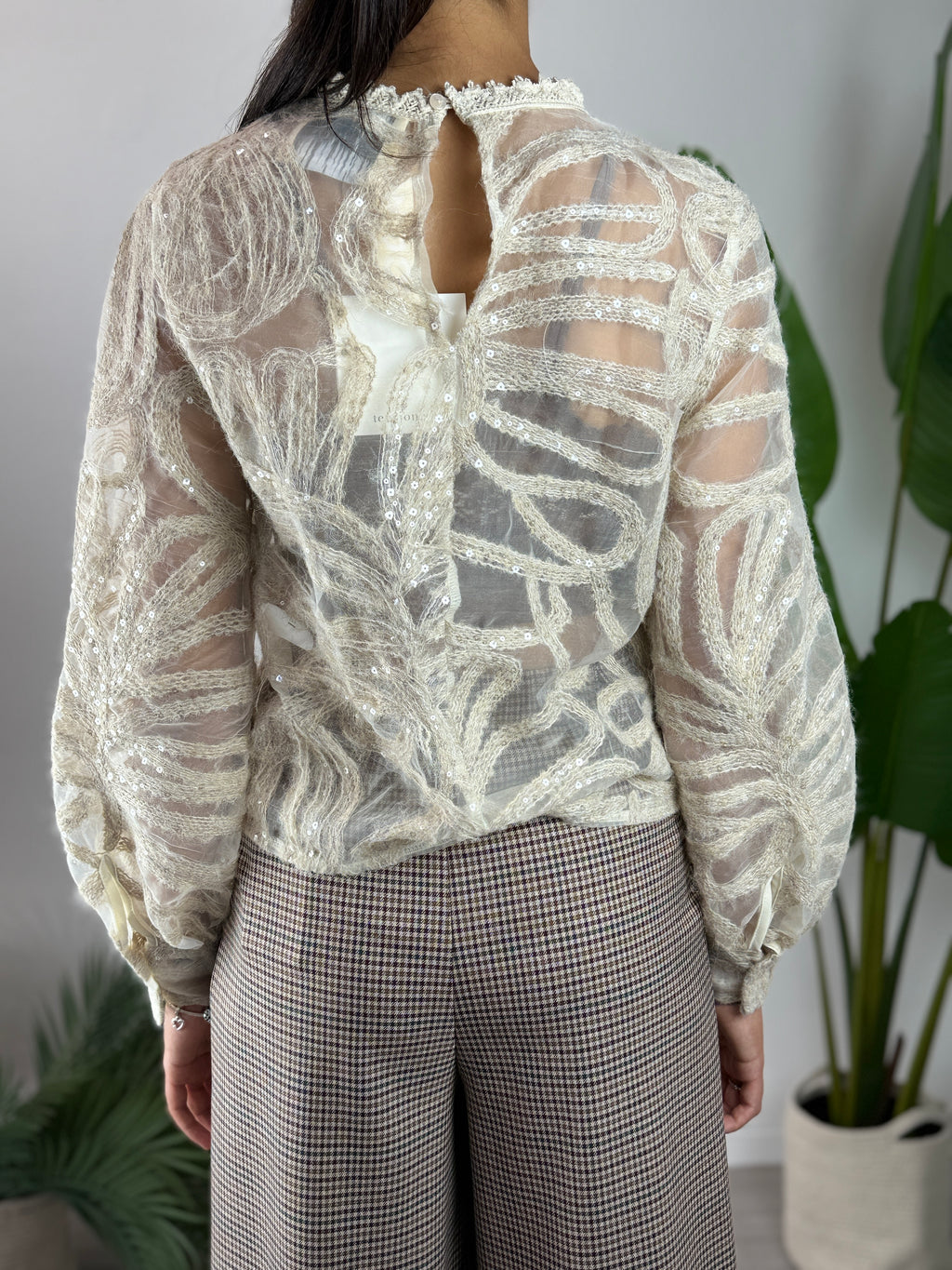 Blusa Ricamo Burro Tensione In