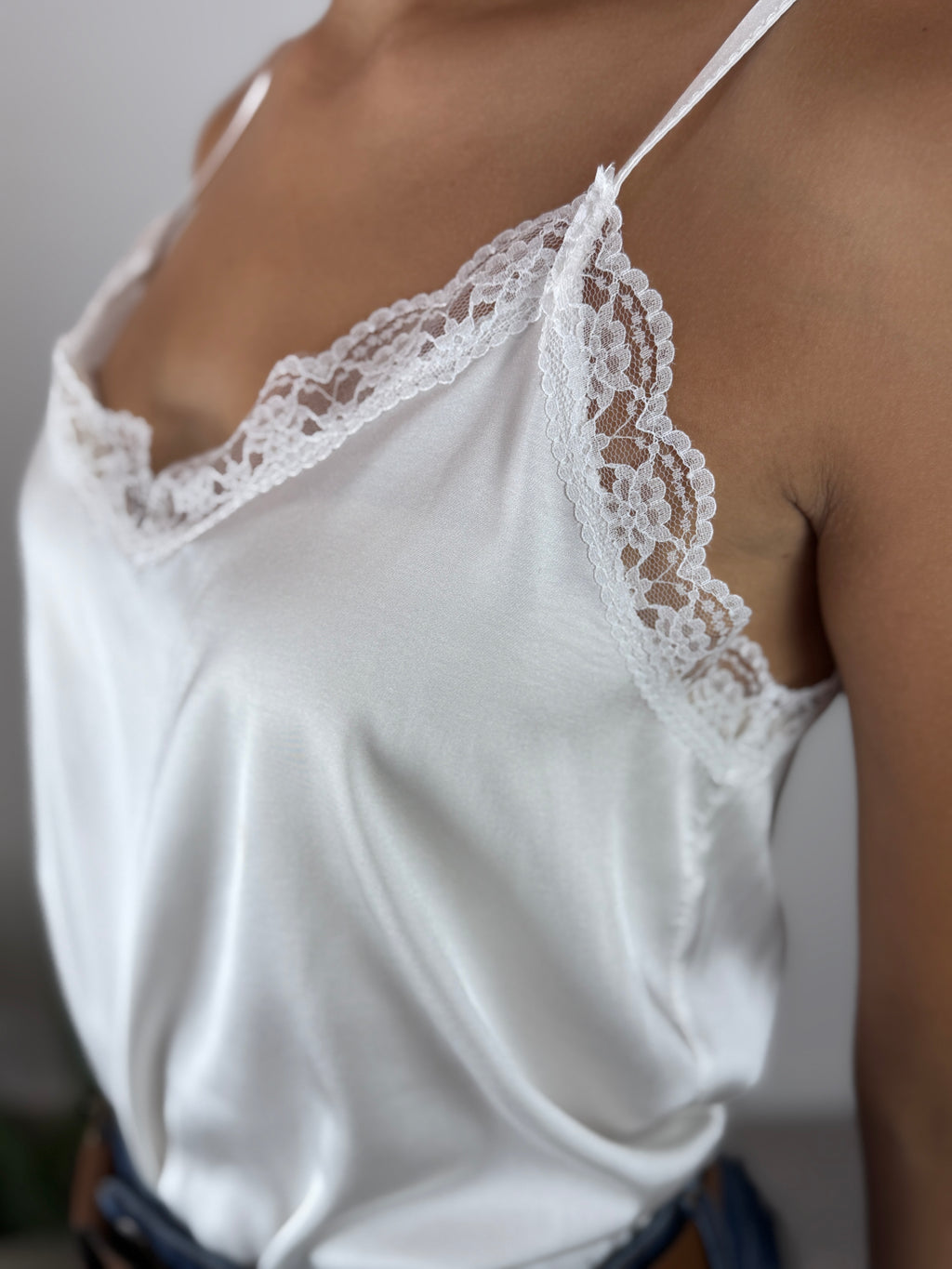 Top Satin Bianco Kikisix