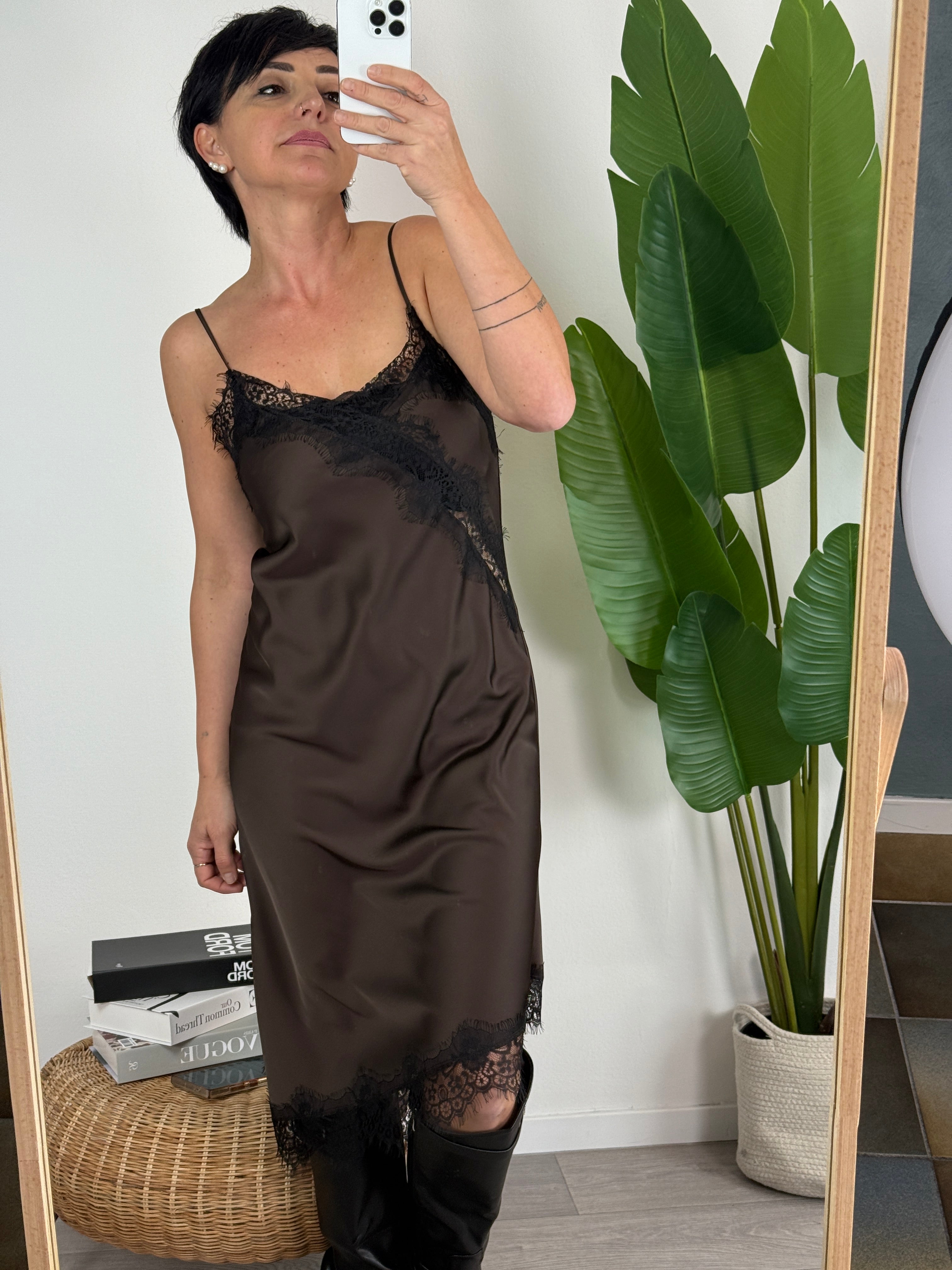 Abito Satin Moro - Kontatto