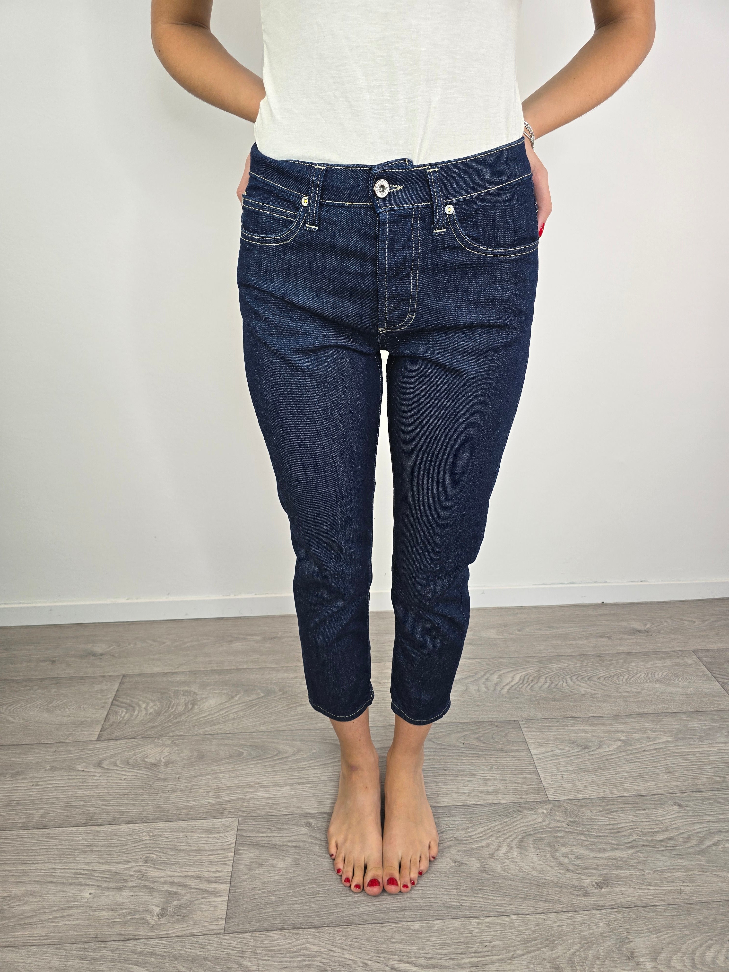 Please denim business a sigaretta