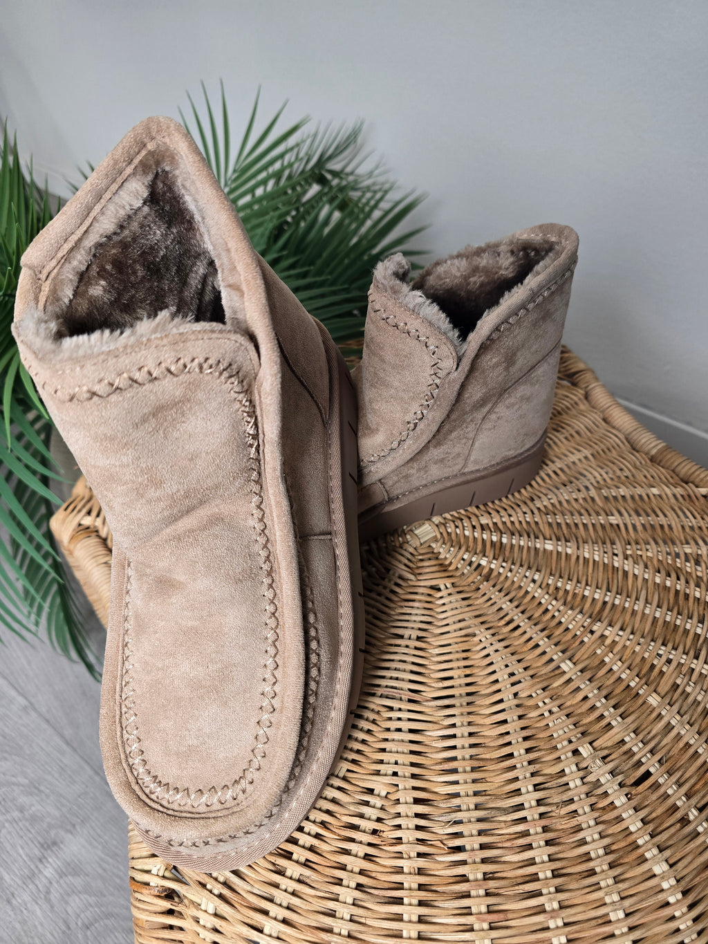 moc con pelliccia khaki