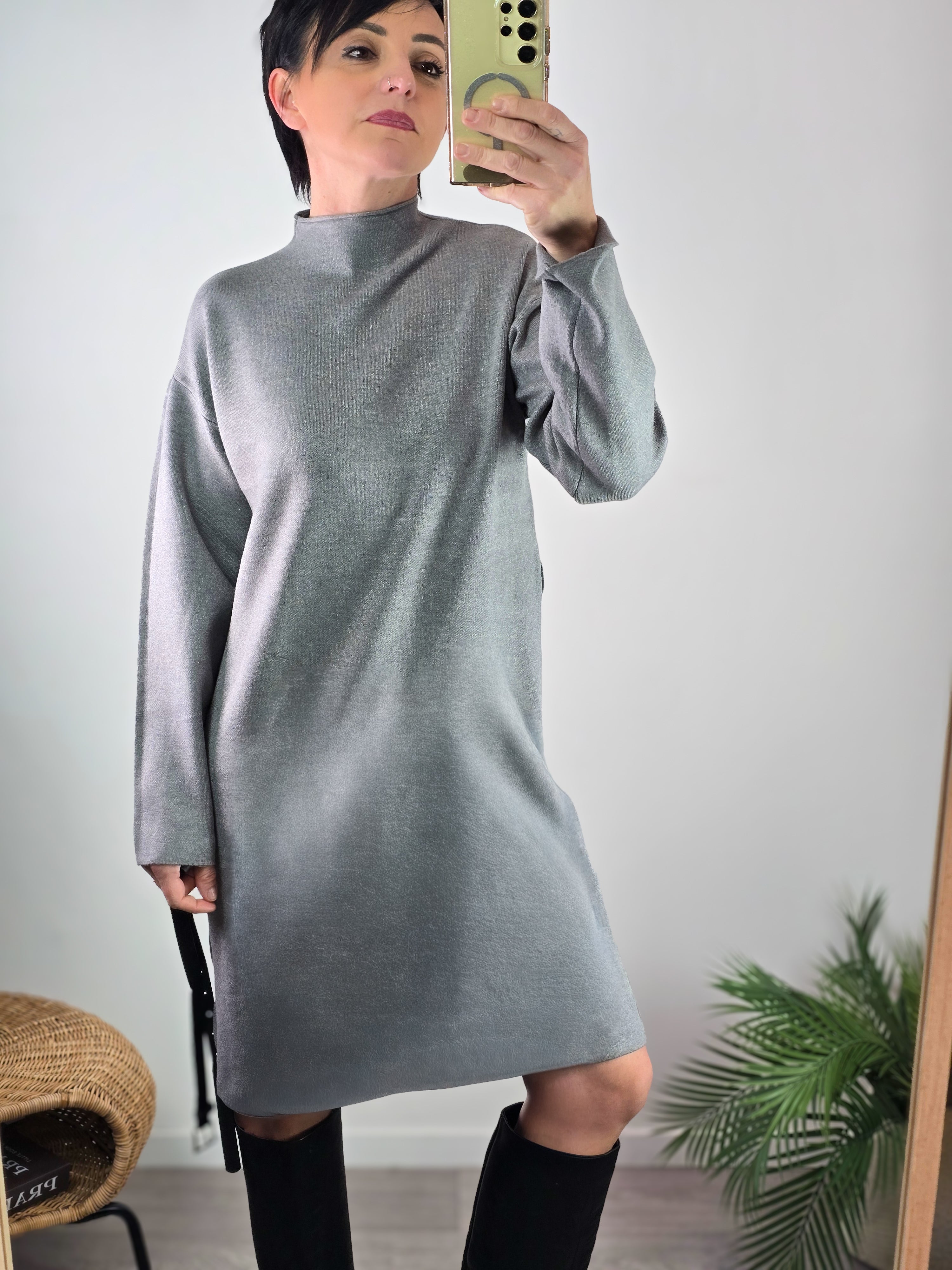 Abito al ginocchio Kikisix grigio