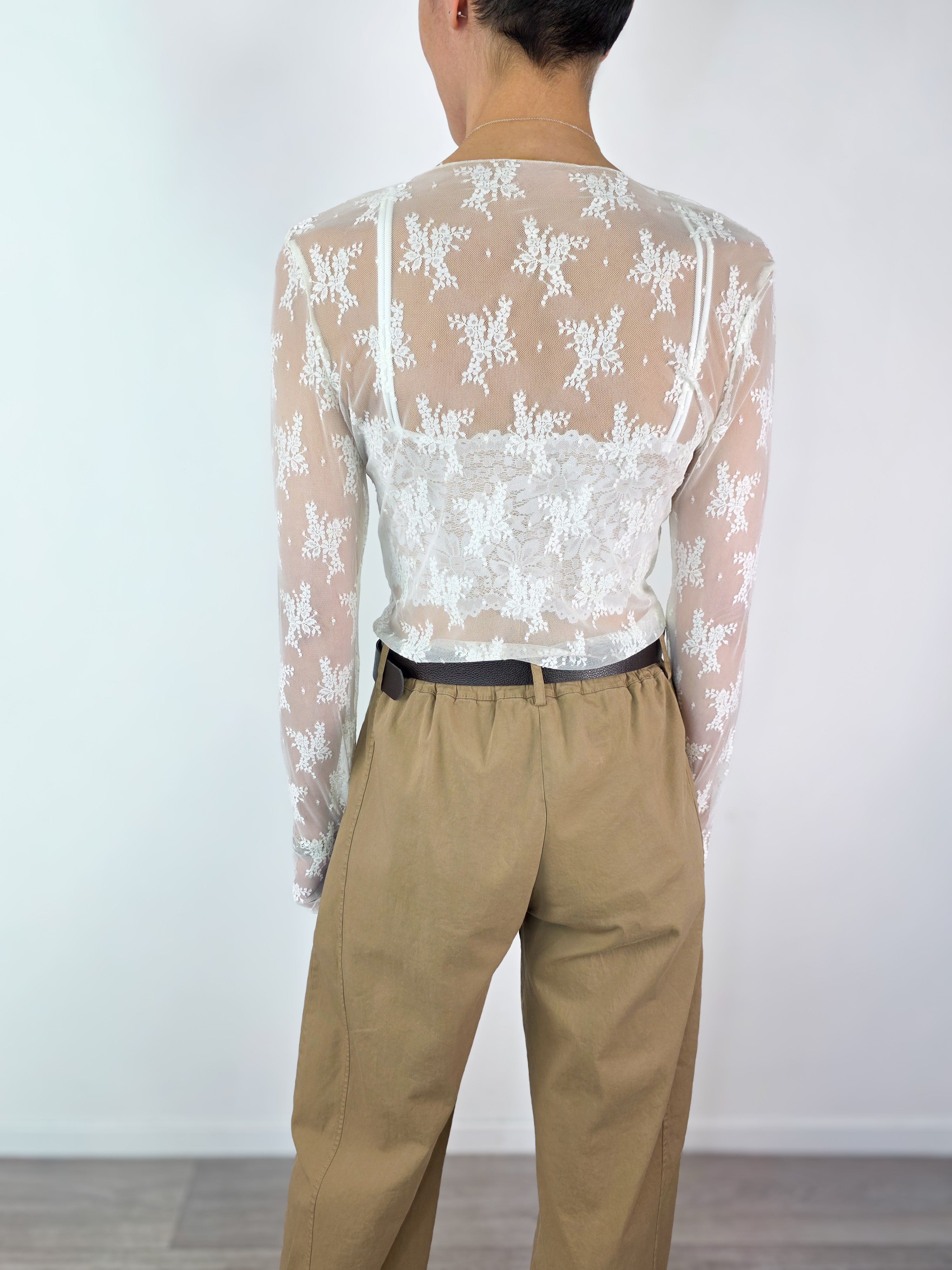 Susy Mix - T-shirt in pizzo maniche lunghe - Latte