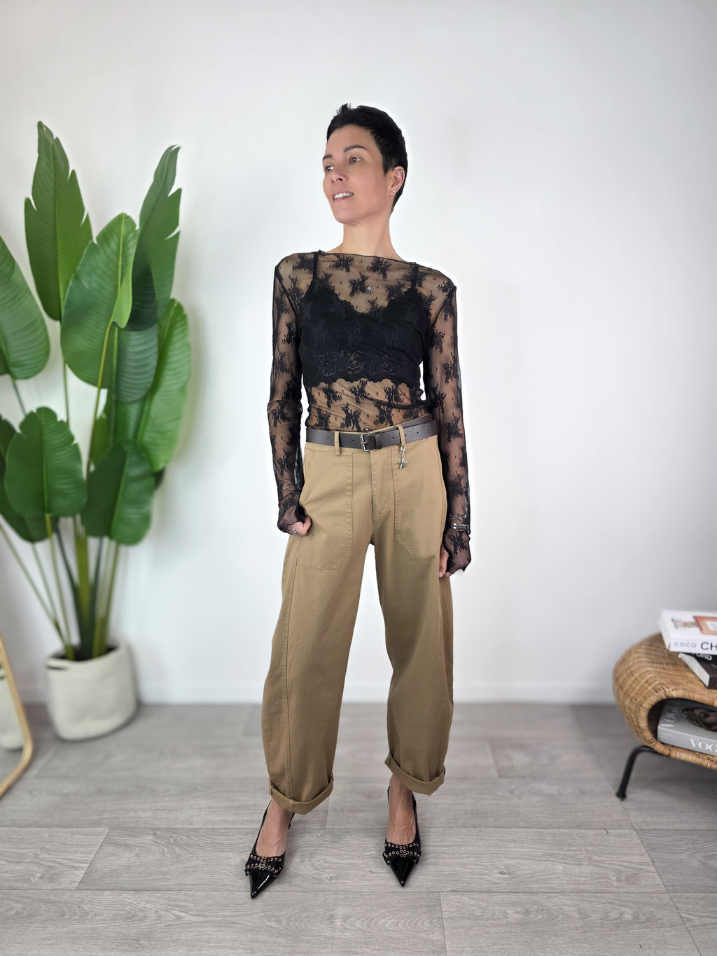 Susy Mix - T-shirt in pizzo manica lunga - Nero