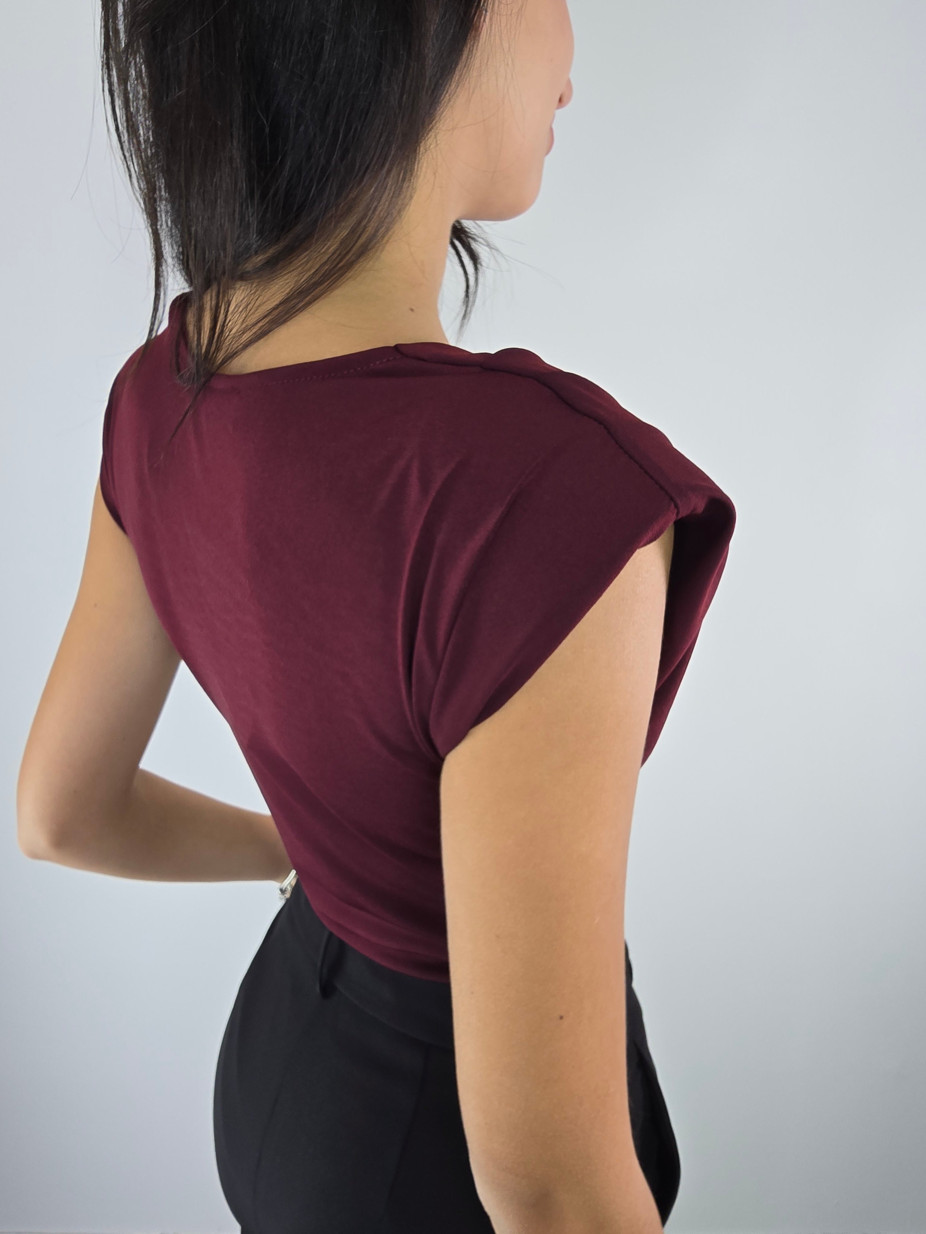 Body scollato Bordeaux - Kontatto