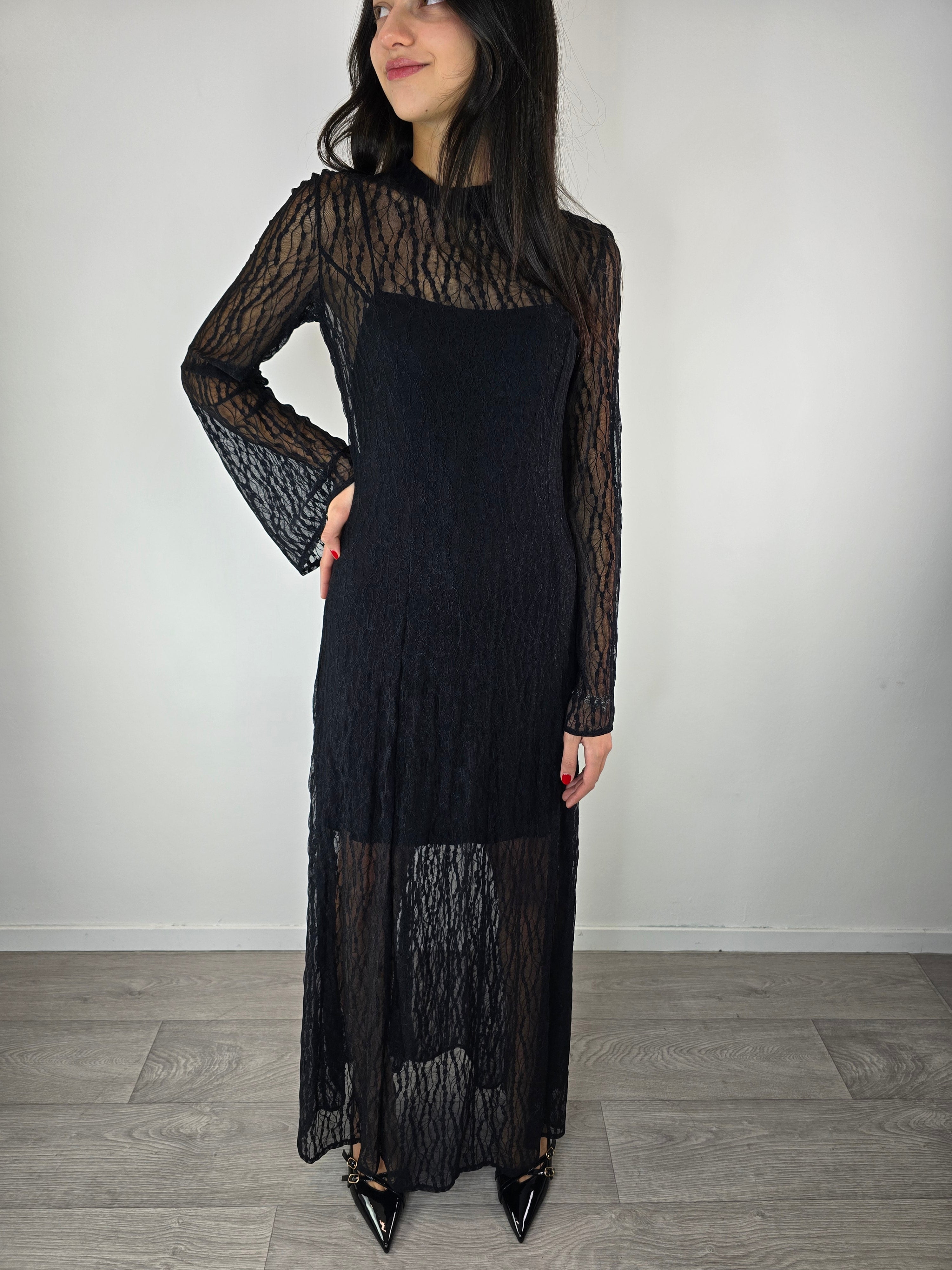 abito lungo in pizzo kontatto 25