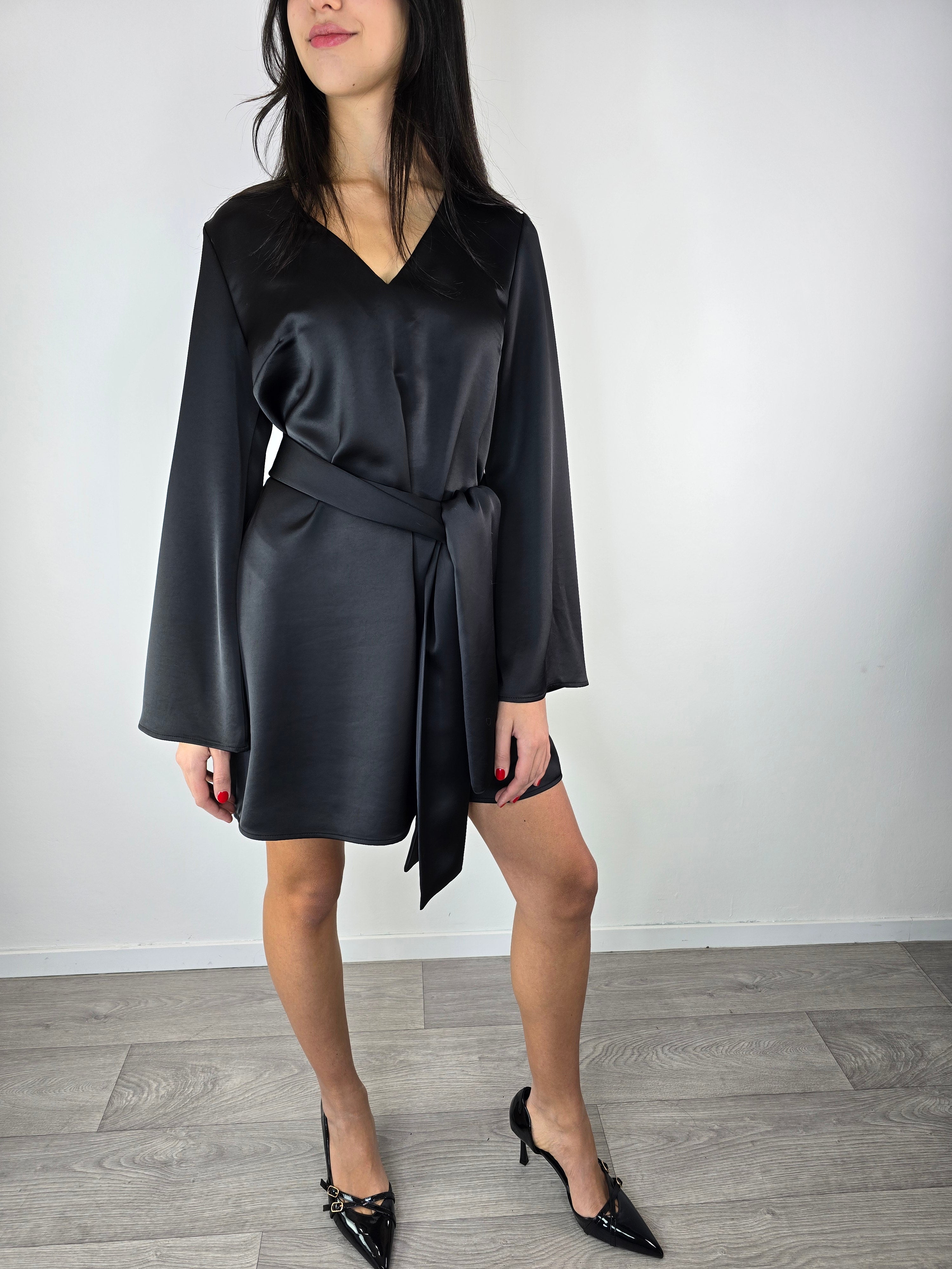 Abito con fusciacca Nero - Kontatto