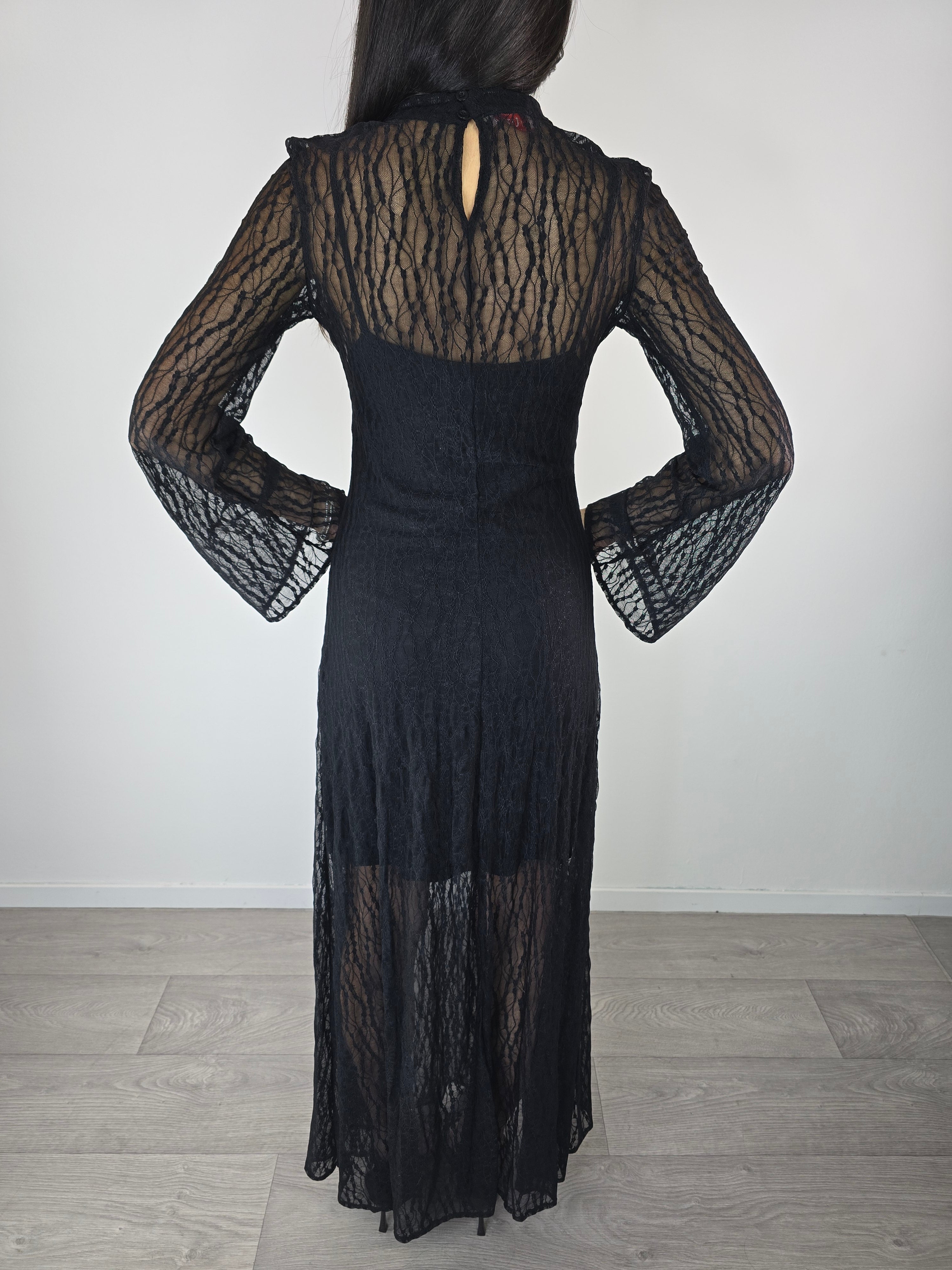 Abito lungo in pizzo Nero - Kontatto