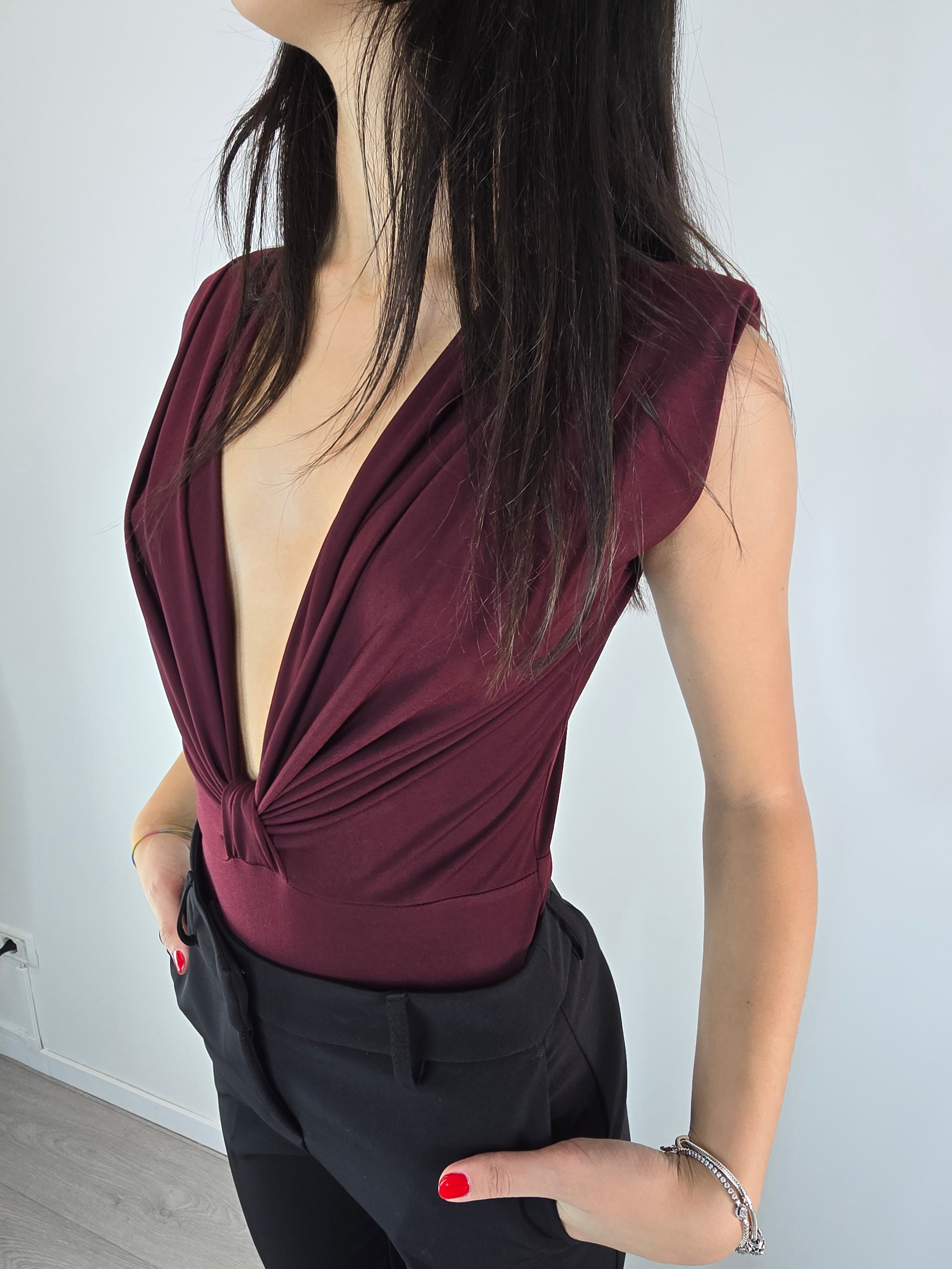Body scollato Bordeaux - Kontatto