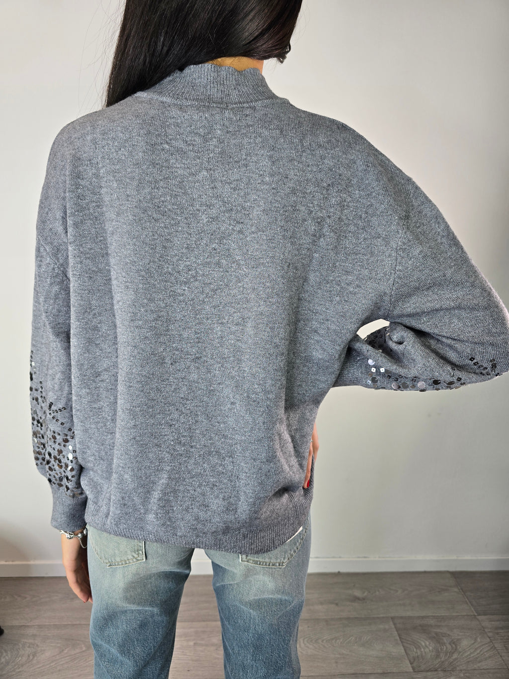 Maglioncino con paillettes Grigio - Kikisix
