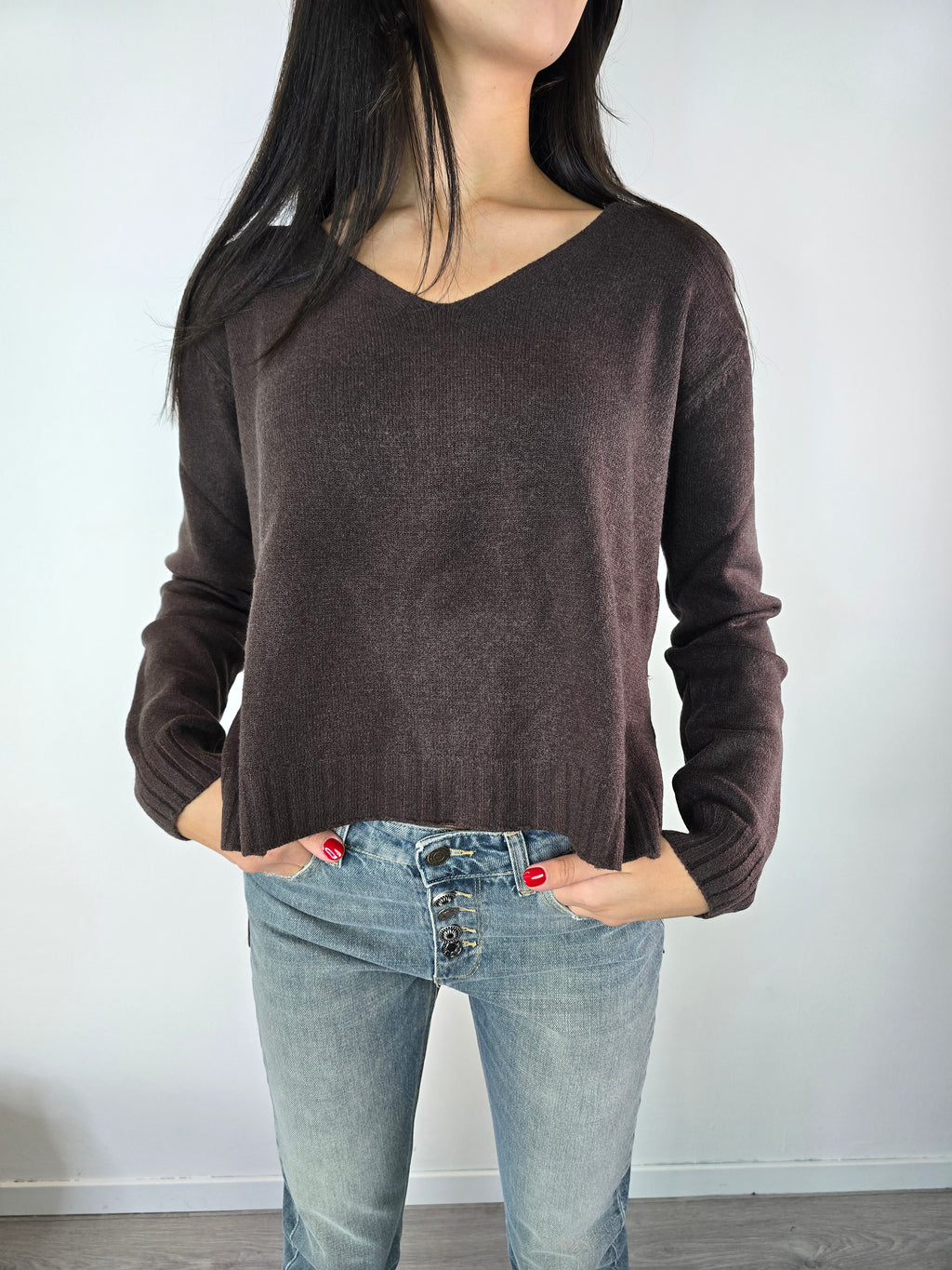 Maglioncino asimmetrico scollo a V Moro - Kikisix