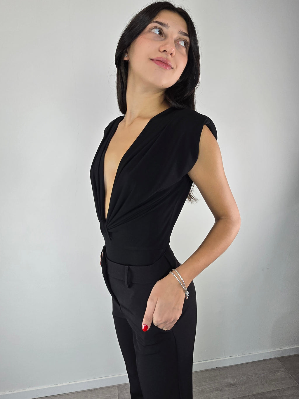 Body scollato Nero - Kontatto