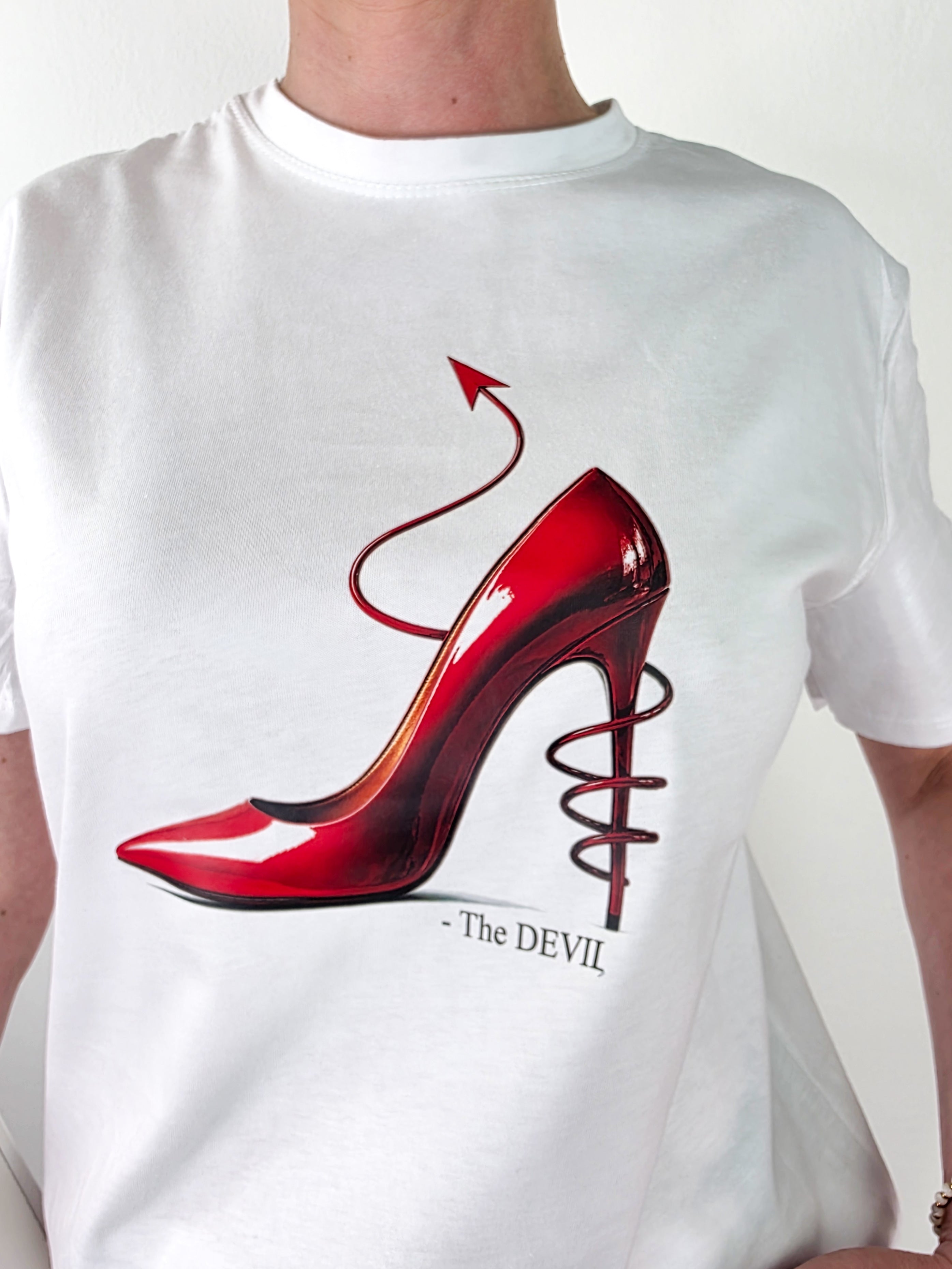 Kikisix - T-shirt "The Devil - Bianco