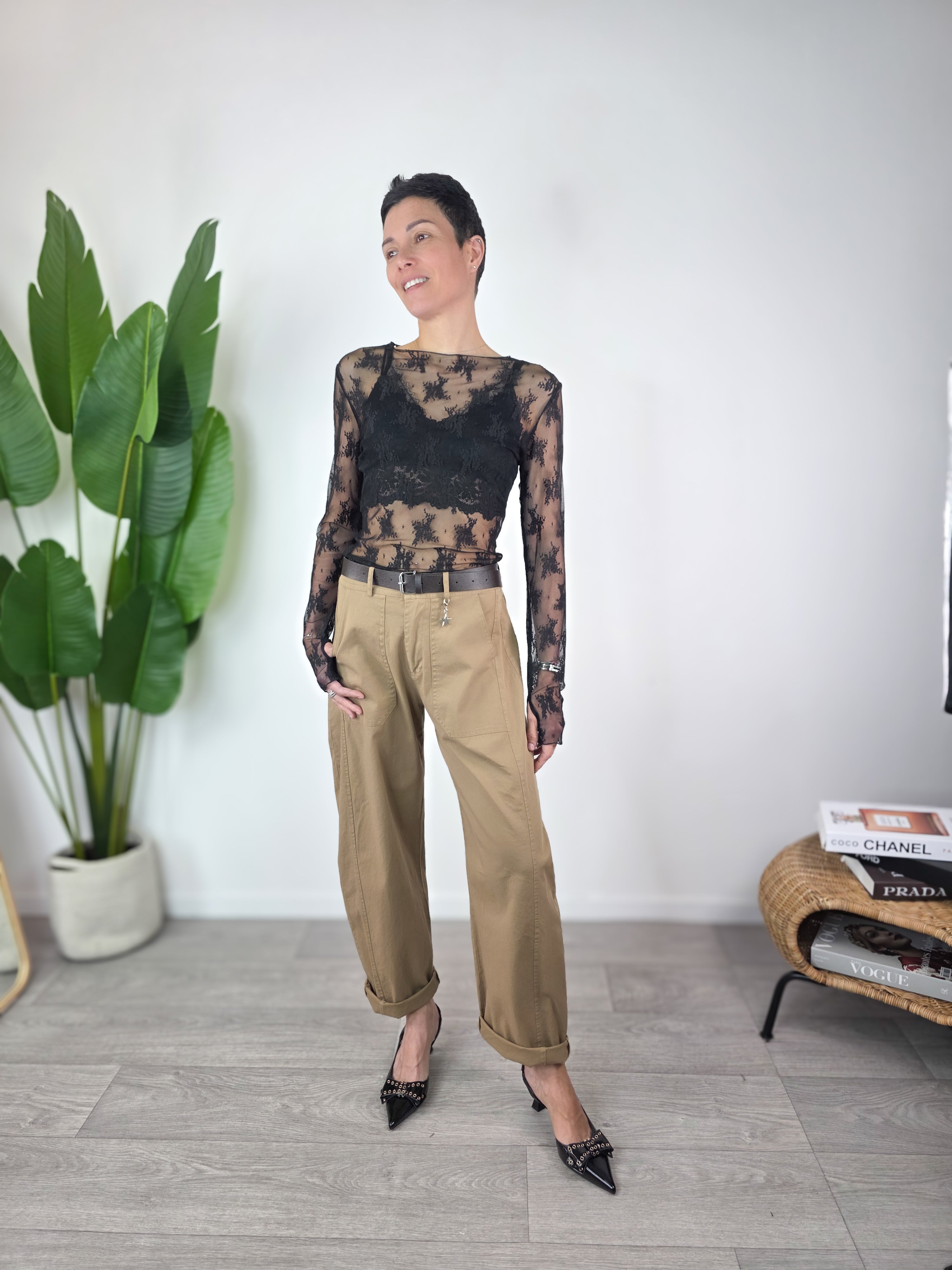Susy Mix - T-shirt in pizzo manica lunga - Nero