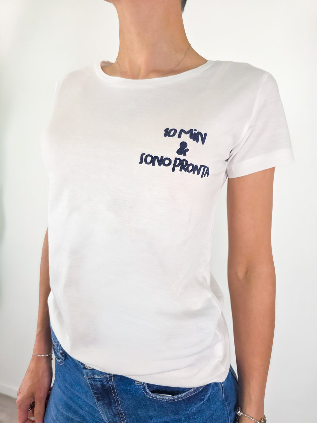 Kikisix - T-shirt "10 minuti e sono pronta" - Bianco e Blu