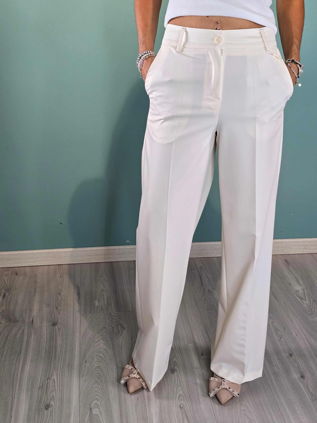 Pantalone So Chic Kontatto donna a palazzo fit asciutto colore chiaro elegante