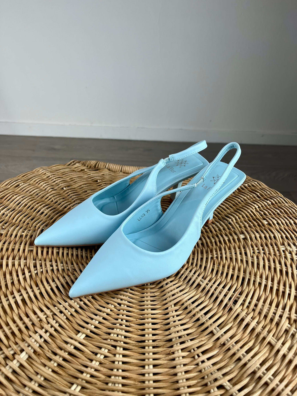 slingback pastello a punta 
