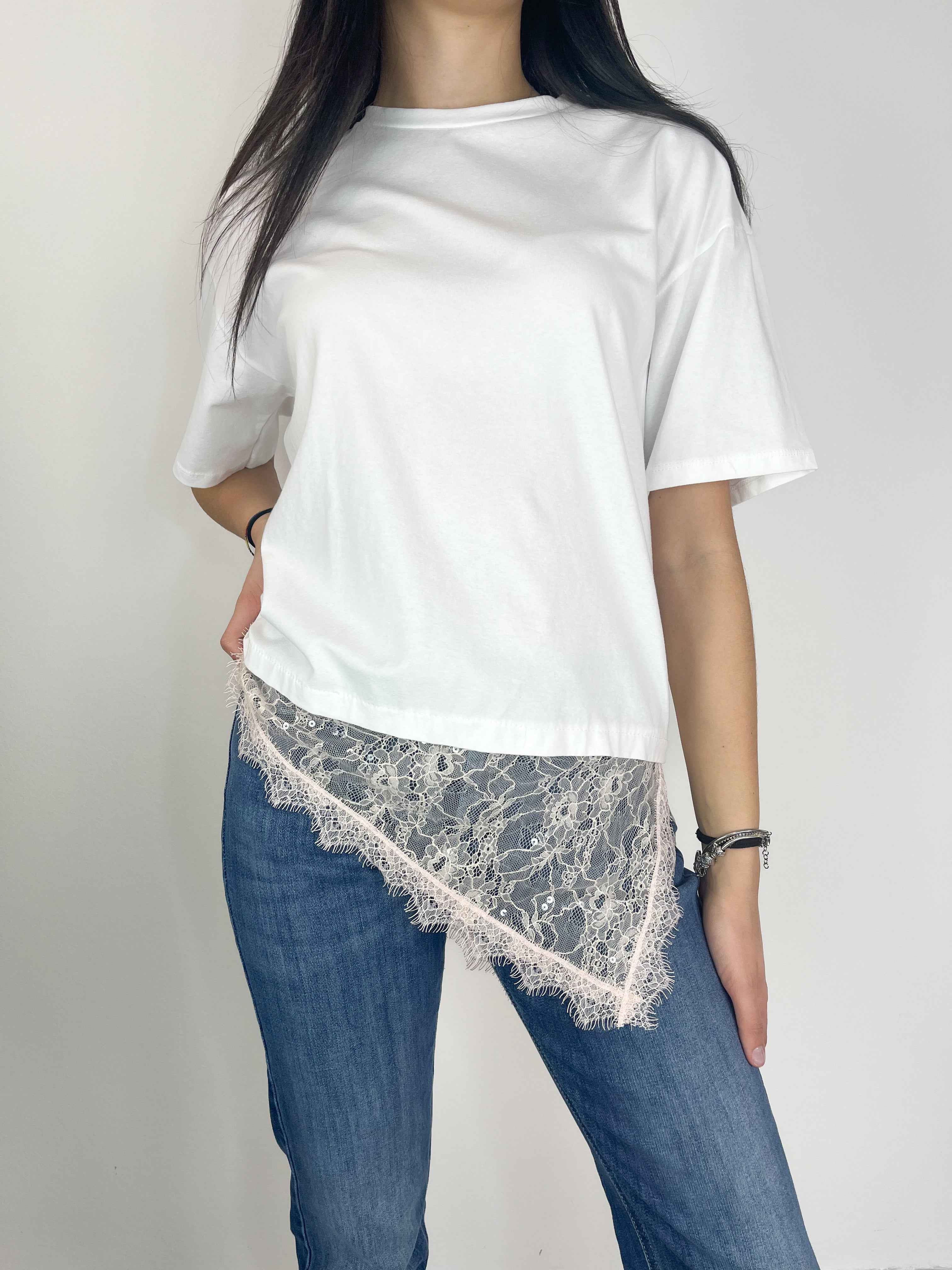 Kikisix - T-shirt con pizzo asimmetrico - Rosa